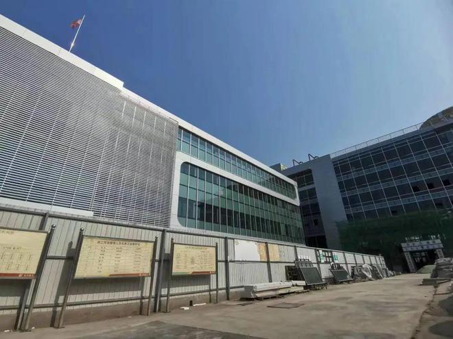 医药科技新突破 10万平方米智能工厂开启产能革命，三倍跃升引爆行业格局
